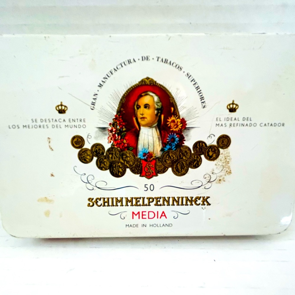 VTG Cigar Tin
Made in Holland.